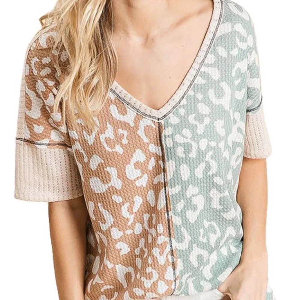 01 Cozy Leopard Print Waffle Knit Oversized Top - Picture 2 of 5